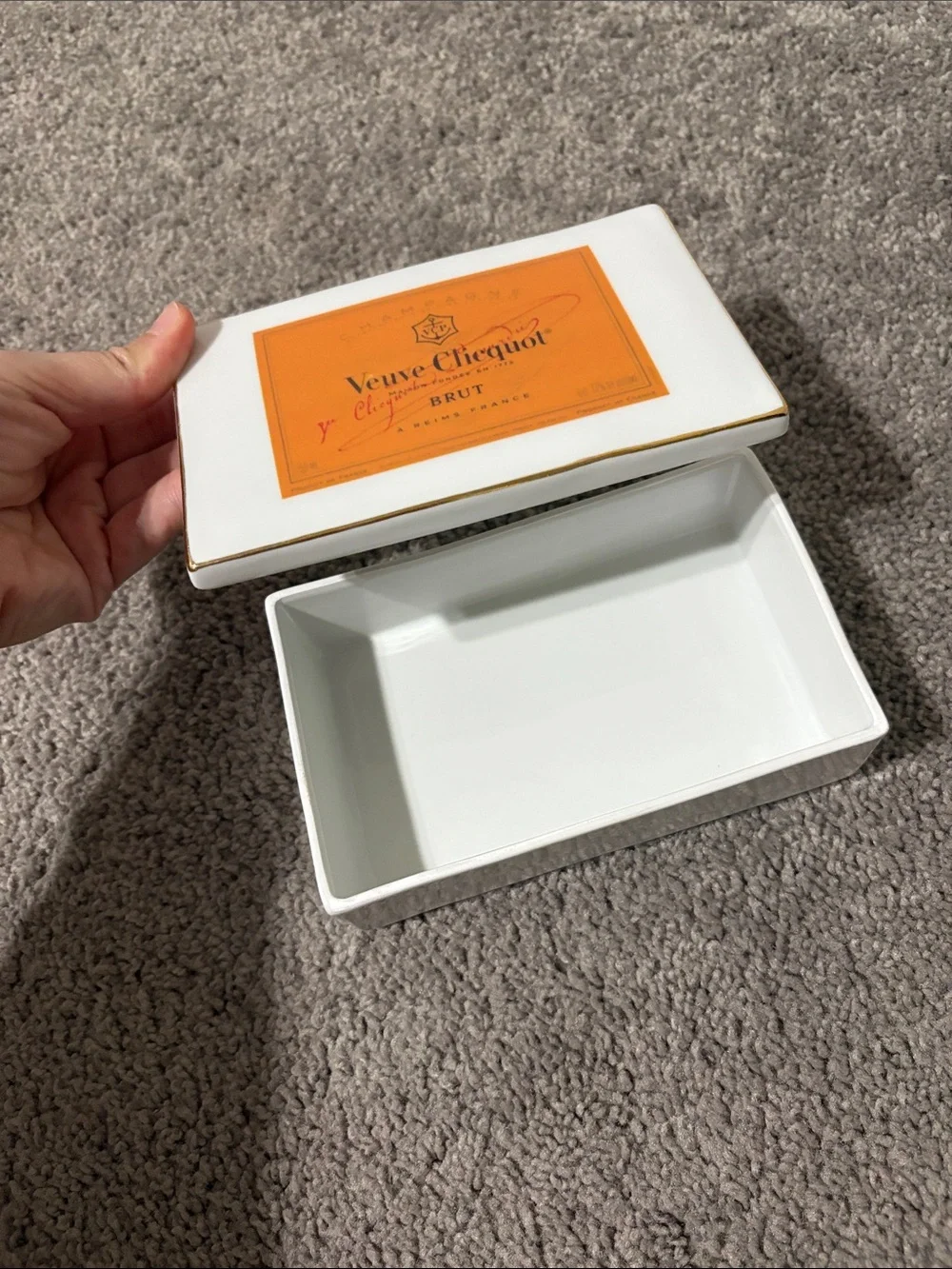 VEUVE BRUT porcelain trinket box